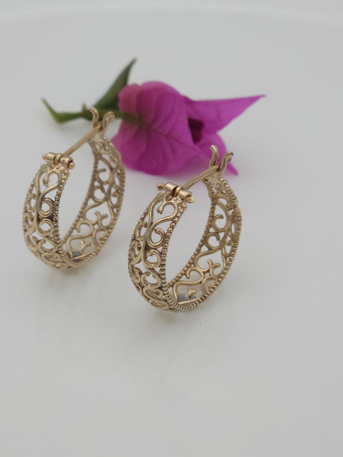 14K Gold Lace Hoop Earrings