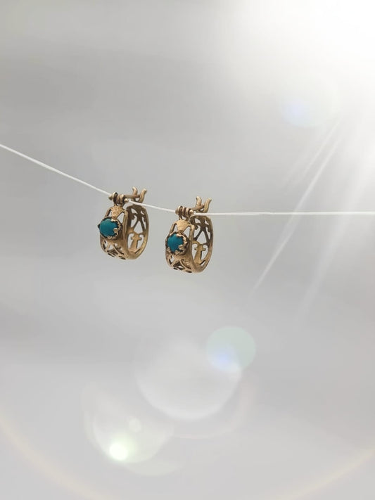 Antique-Style 14K Gold Earrings Set with Garnet and Pearl