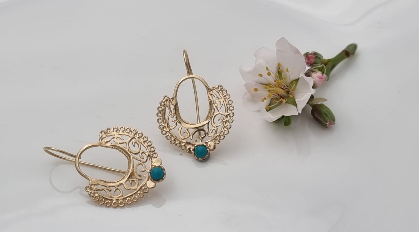 14K Gold Fan Lace Earrings Set with Turquoise Stone
