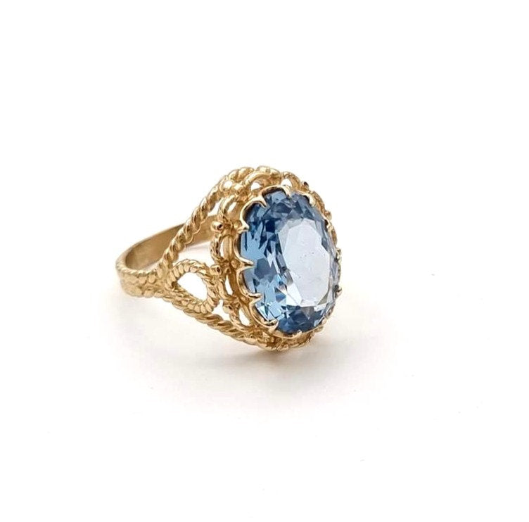 14K Gold Ring Set with Blue Topaz