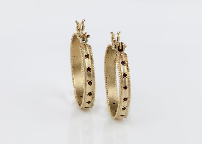 Matte 14K Gold Hoop Earrings Set with Garnet Stones