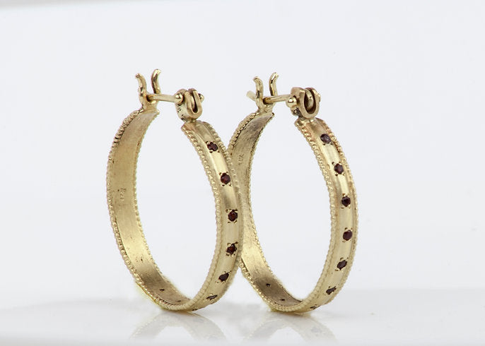 Matte 14K Gold Hoop Earrings Set with Garnet Stones