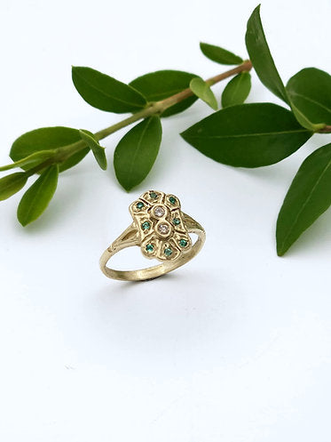14K Gold Ring Set with Diamonds and Emerald