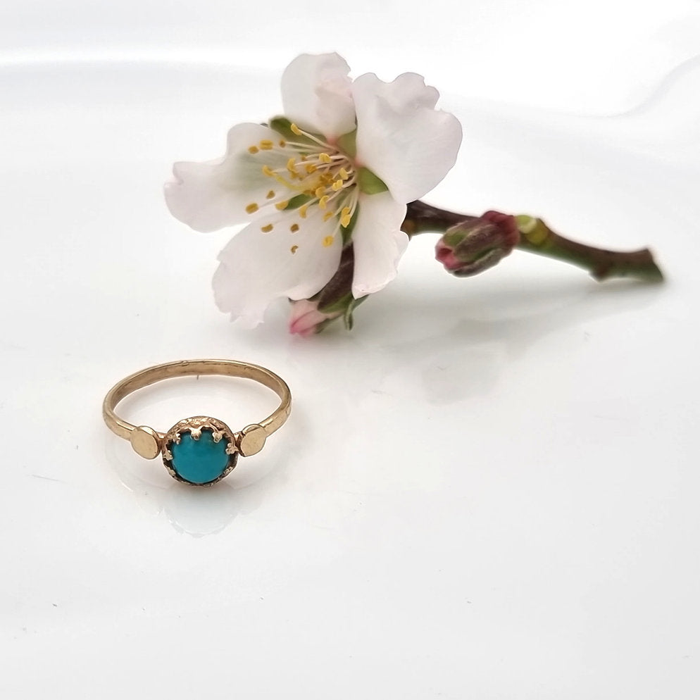 Gold Ring Set with Turquoise Stone