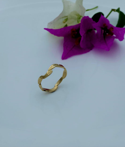 14K Gold Leaf Wedding Ring