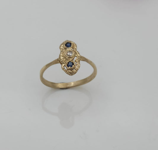 14K Gold Ring Set with Sapphire and Diamonds in an Antique Style