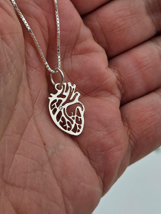 תליון לב אנטומי מכסף סטרלינג