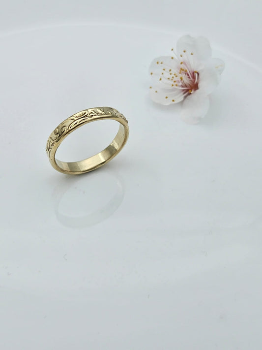 14K Gold Decorated Ring