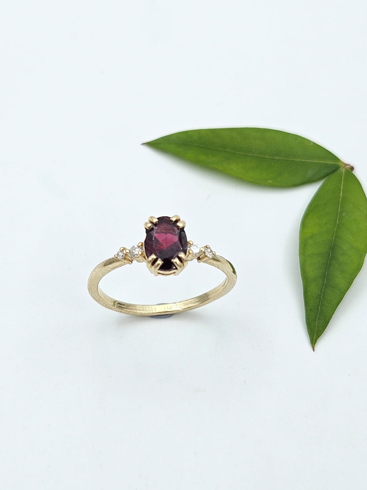 14K Gold Ring with Garnet and Diamonds