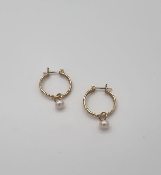 Moroccan-Style Hoop Earrings with Pearl