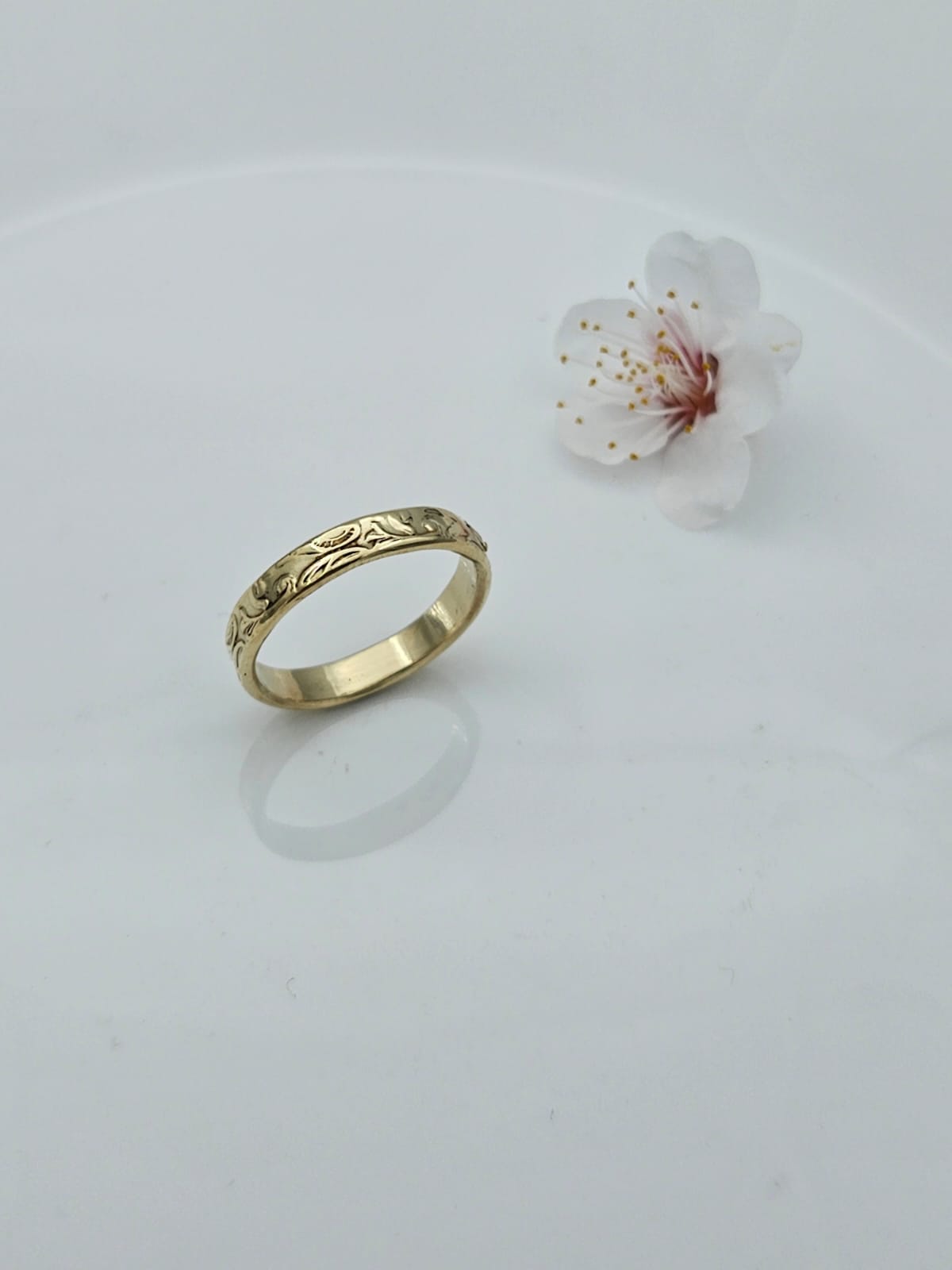 14K Gold Decorated Ring