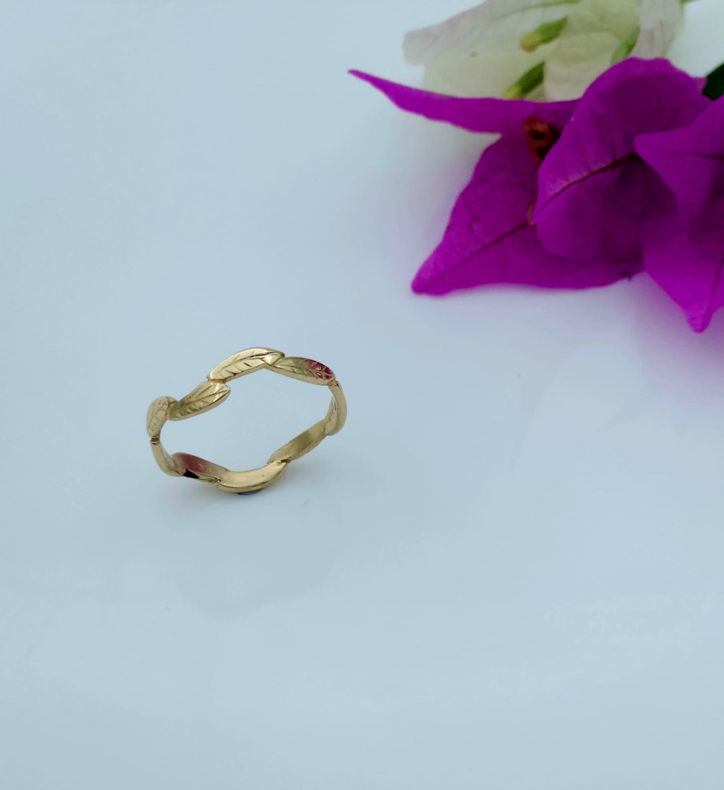 14K Gold Leaf Wedding Ring