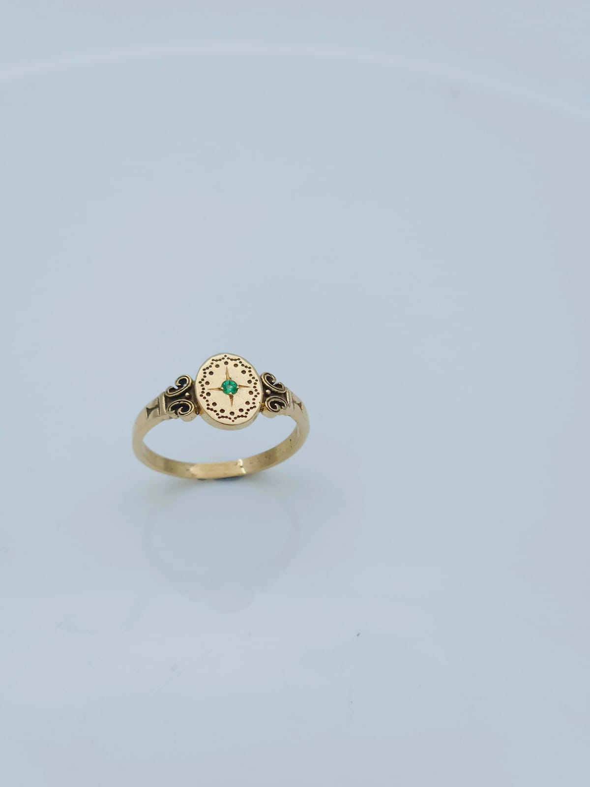 14K Gold Antique-Style Ring, Set with a Green Emerald