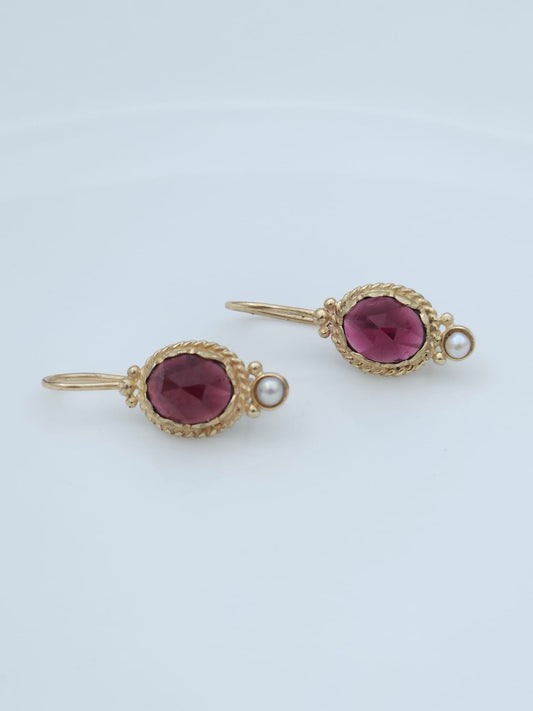 Antique-Style 14K Gold Earrings Set with Garnet and Pearl