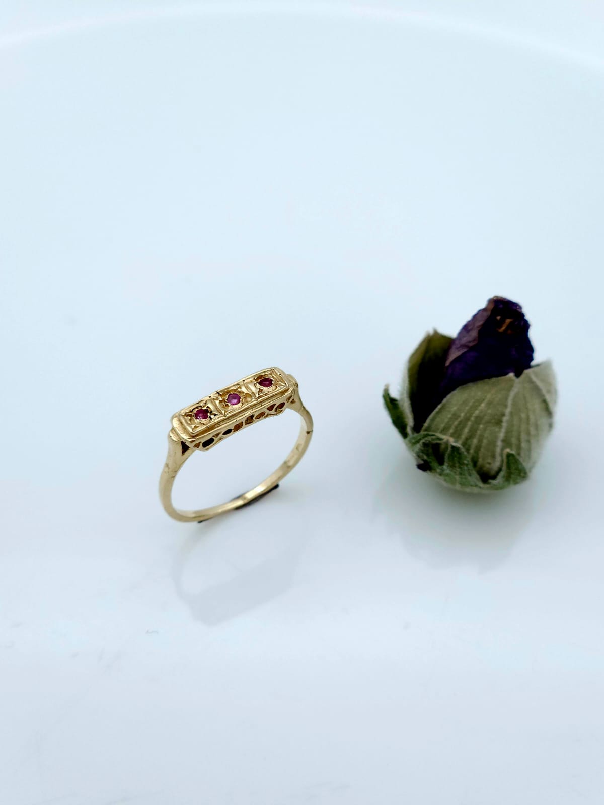 14K Gold Ring in Antique Style Set with Ruby Stones