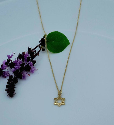 14K Gold Classic Star of David Pendant - 10mm