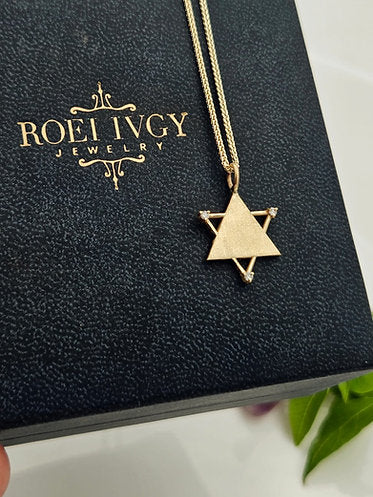 Star of David 14K Gold Set with Three Diamonds