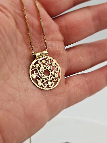 14K Gold Star of David Pendant with Filigree Detailing