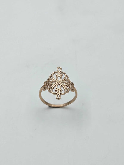 14K gold ring adorned with filigree