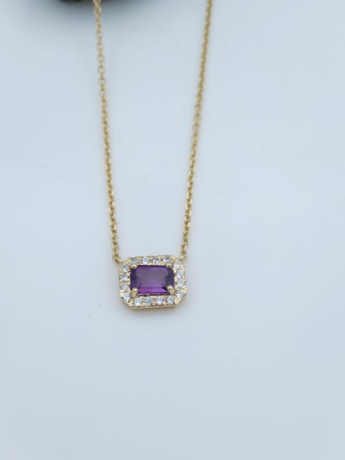 14K Gold Necklace with Diamonds and Amethyst Stone