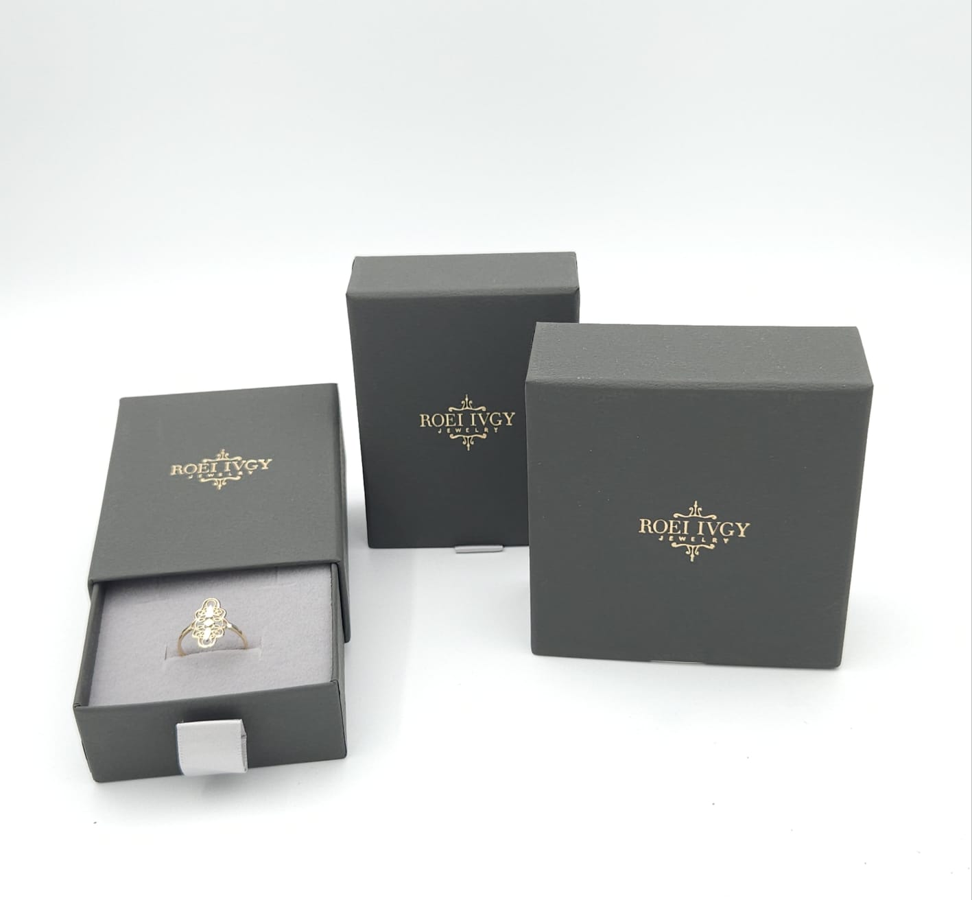 Delicate 14K Gold Lace Ring