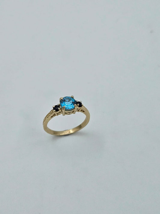 14K Gold Blue Topaz & Black Sapphire Ring